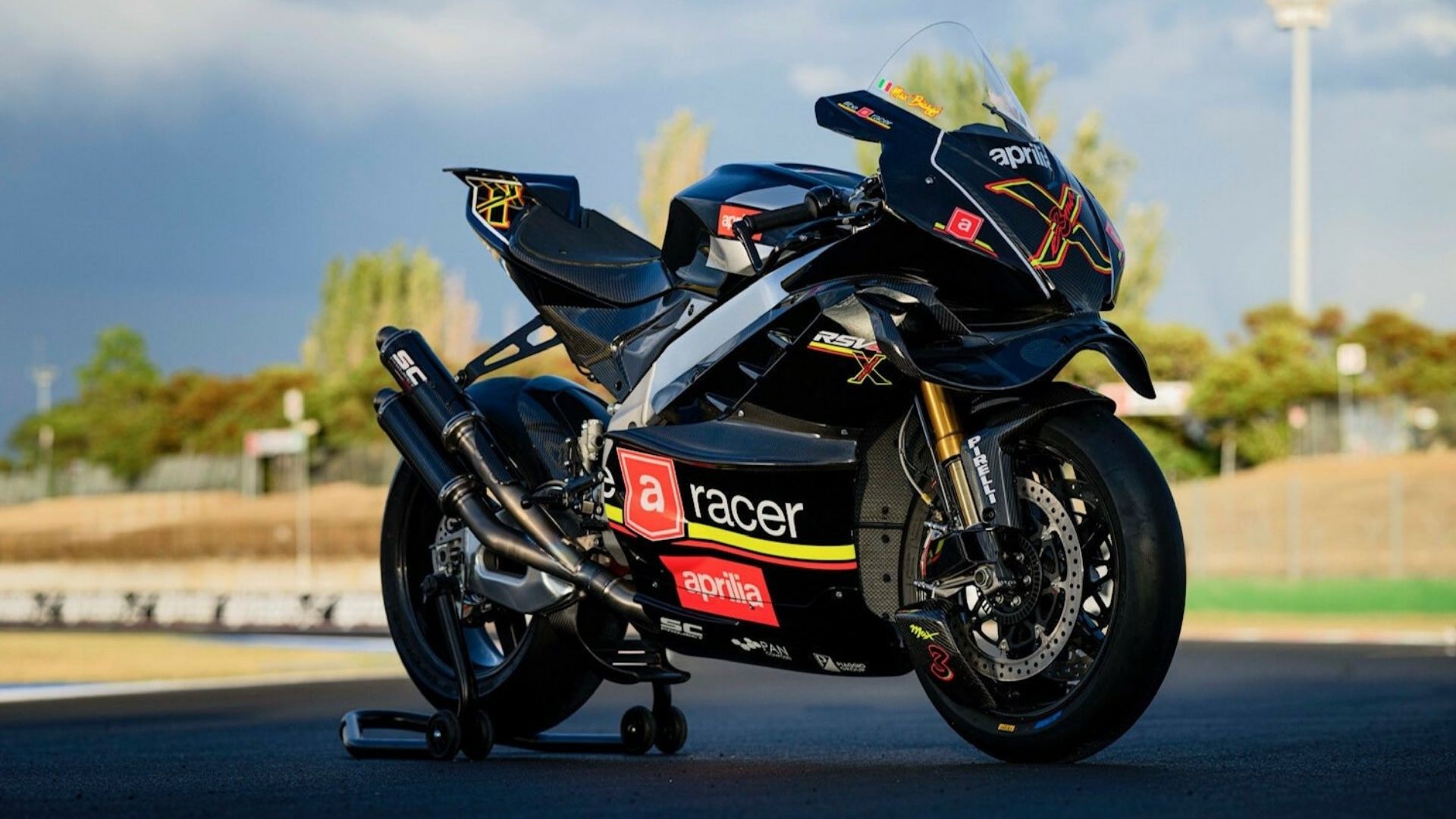 Aprilia Celebrates Ten Years in MotoGP with Limited-Edition RSV4 X-GP Release